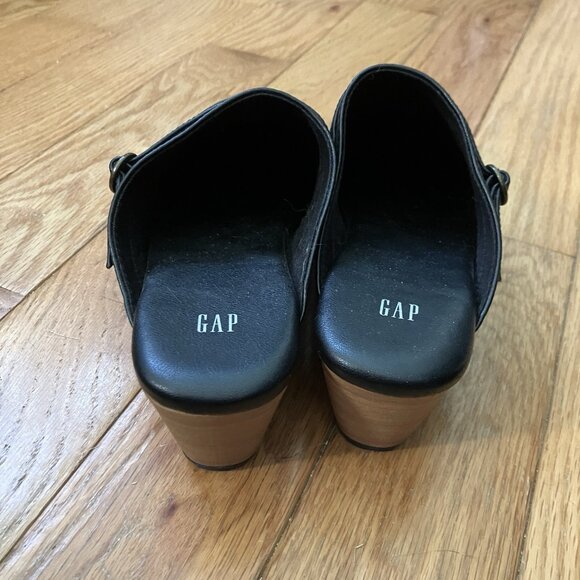 Gap Faux Leather Clogs Womens 7 Black Studded Minimalist - Picture 4 of 10